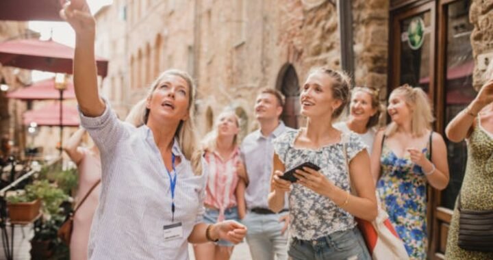 How to Build a Travel Guide That Helps Visitors Explore Like Locals